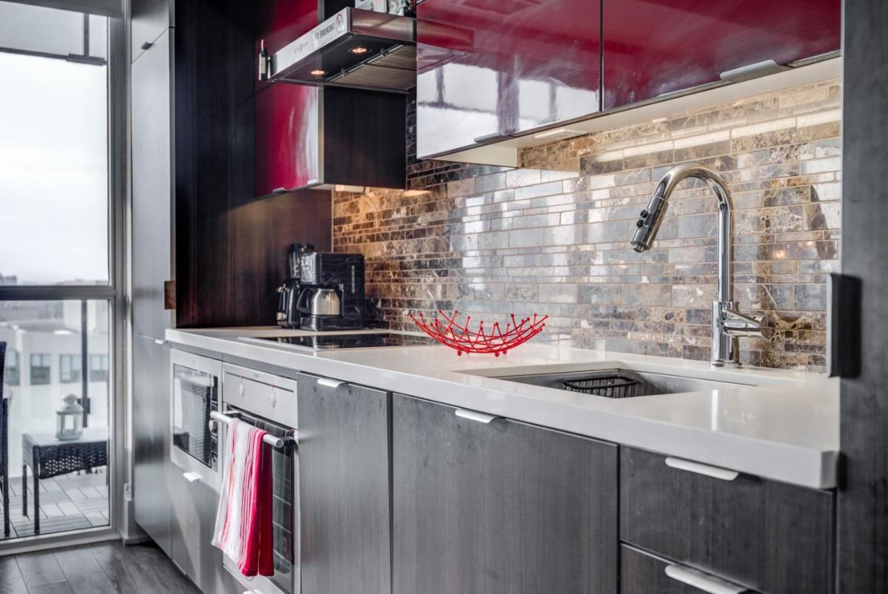 Luxury Adventure Cn Tower/Mtcc/Scotiabank Arena Apartment Toronto Bagian luar foto