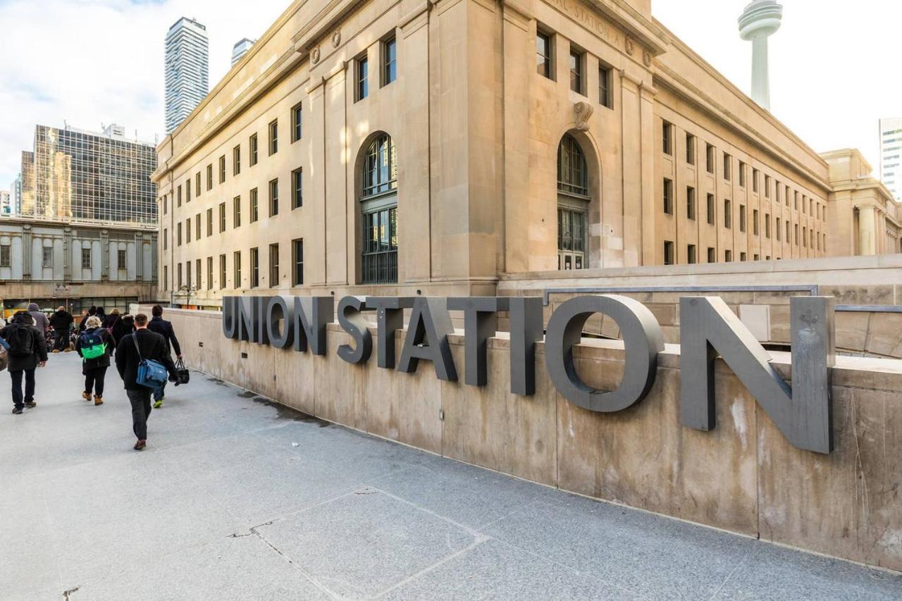 Luxury Adventure Cn Tower/Mtcc/Scotiabank Arena Apartment Toronto Bagian luar foto