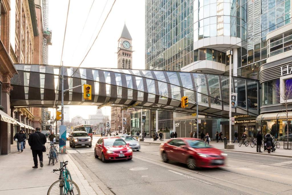 Luxury Adventure Cn Tower/Mtcc/Scotiabank Arena Apartment Toronto Bagian luar foto