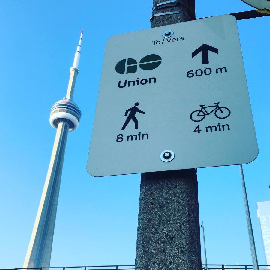 Luxury Adventure Cn Tower/Mtcc/Scotiabank Arena Apartment Toronto Bagian luar foto